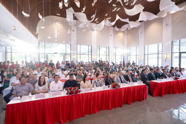Hồng Hạc City khai trương nhà mẫu: Sức hút từ đại đô thị sinh thái và giải pháp tài chính ưu việt