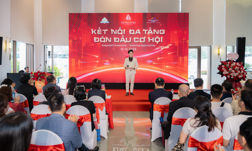 Quang cảnh sự kiện Kết nối hạ tầng - Đón đầu cơ hội.