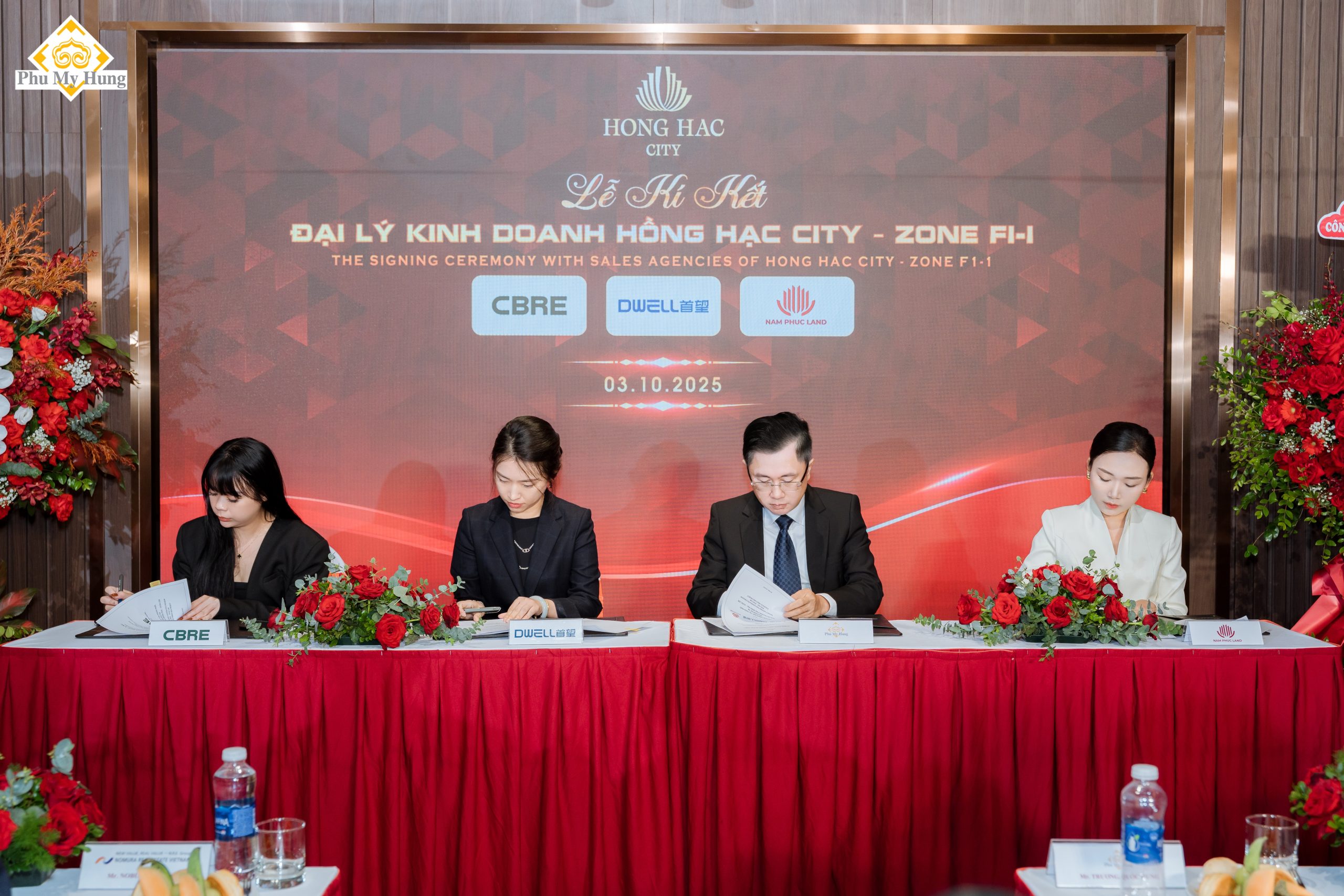 Ký kết hợp tác với các đại lý chiến lược.