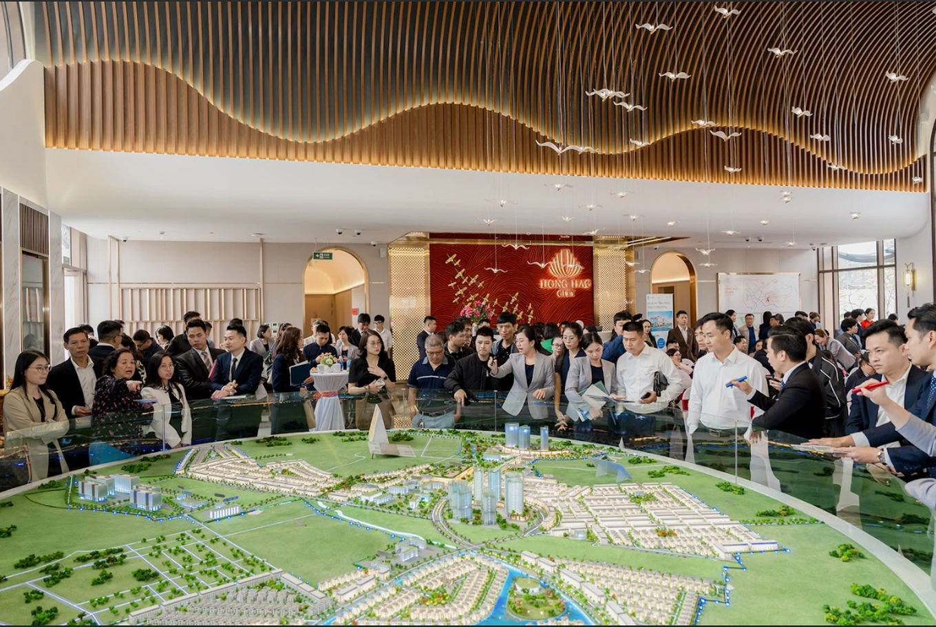 Giải pháp tài chính bền vững từ bộ ba quốc tế Phú Mỹ Hưng – Nomura – Standard Chartered