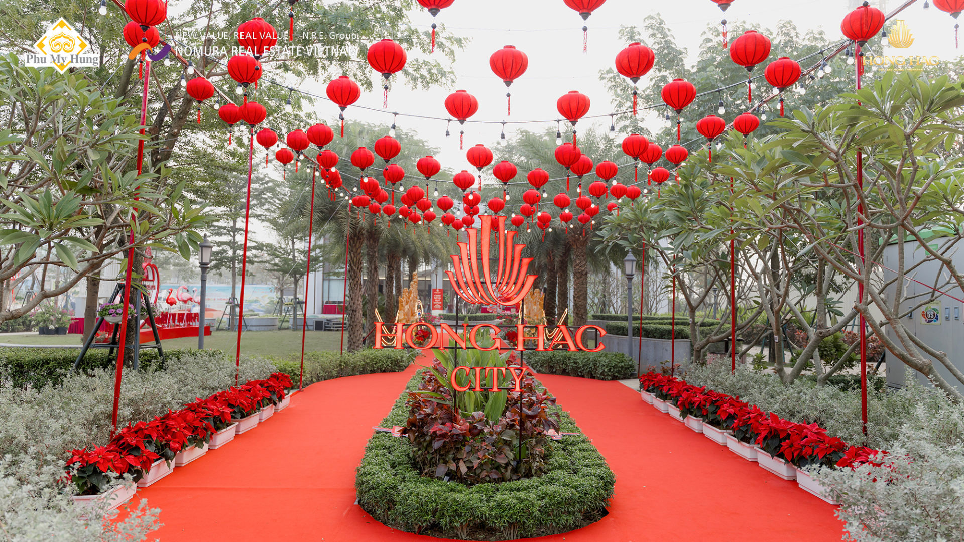 Khám phá phố xuân Hồng Hạc City: Điểm check-in rực rỡ không thể bỏ lỡ